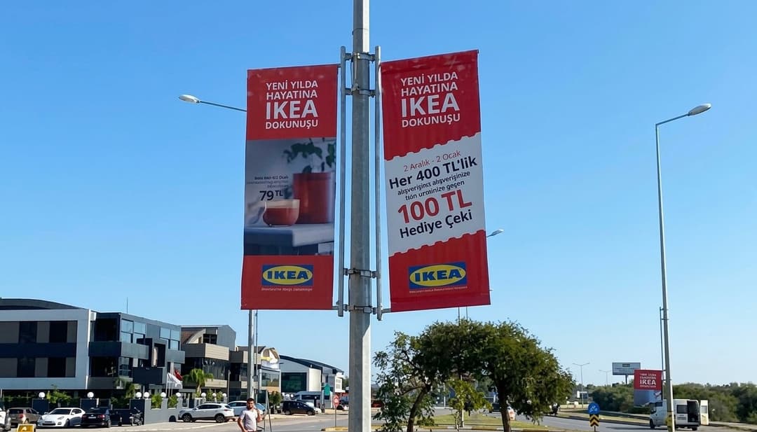 Pole Banner